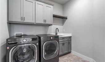 3601 SW Aurora Ln, Bentonville, AR 72713