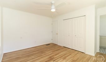 100 Williamsburg Ln, Athens, GA 30605
