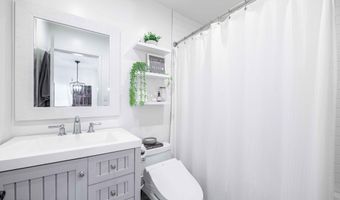 4049 Liberty Canyon Rd 83, Agoura Hills, CA 91301