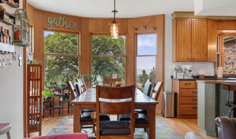 24352 State Hwy Ee, Aurora, MO 65605