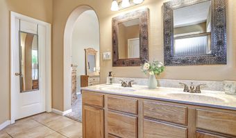 7012 RED HAWK Rd NE, Albuquerque, NM 87113