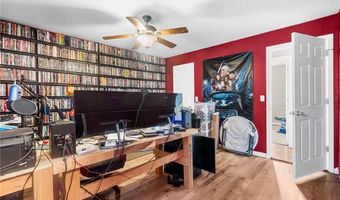 2401 SE 9th St, Bentonville, AR 72712
