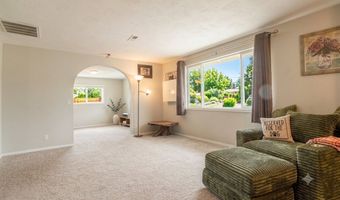 109 OAK St, Amity, OR 97101