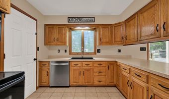 13 SPRINGWOOD Dr, Dover, DE 19904