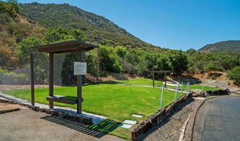 8975 Lawrence Welk 2, Escondido, CA 92026