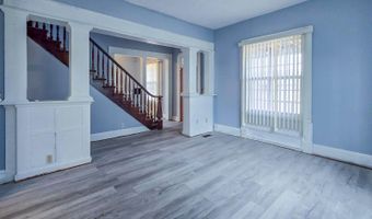 825 N 7th St, Arkansas City, KS 67005