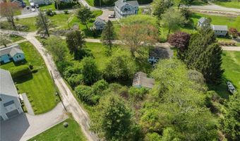 44 Kilburn St, Charlestown, RI 02813