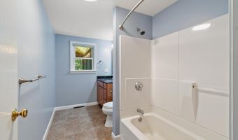 21 Cherokee Rd, Acton, MA 01720