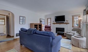 314 E RANDALL St, Appleton, WI 54911