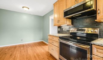 20 Ridge Cross Rd, Asheville, NC 28805