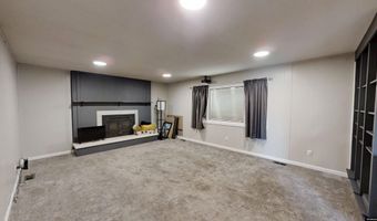 2040 W 41st St, Casper, WY 82604