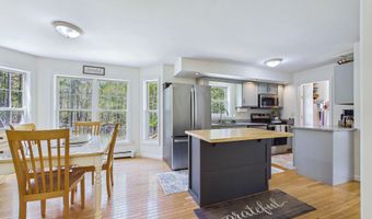 40 Meadow Dr, Bar Harbor, ME 04609