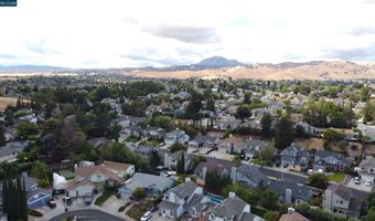 924 Flintrock Dr, Antioch, CA 94509