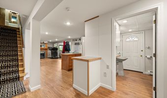 79 Apple Blossom Rd, Barre, VT 05641