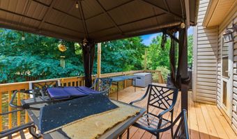 707 Secretariat Dr, Boiling Springs, SC 29316