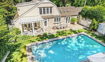 540 Rock Creek Dr, Ann Arbor, MI 48104