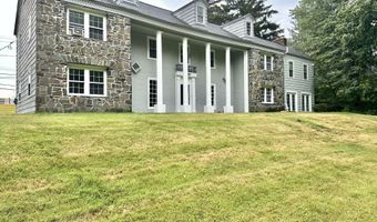 9 Birch Hill Rd, Albany, NY 12211