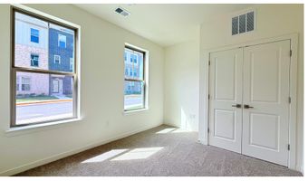43800 MYSTIC MAROON Ter, Ashburn, VA 20147