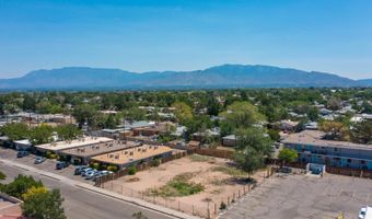 1124 Arizona St St SE, Albuquerque, NM 87108