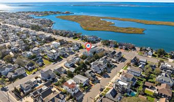 329 ESSEX Ave, Beach Haven, NJ 08008