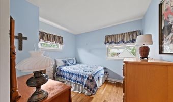29 E MAPLE Ave, Bellmawr, NJ 08031
