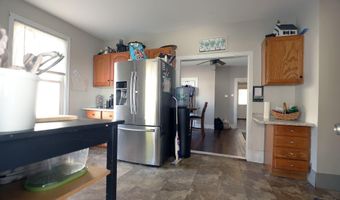 41 Dunn St, Auburn, ME 04210