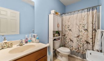 23 Scuppo Rd APT 5-6, Danbury, CT 06811
