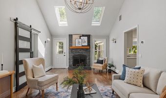 6 Candida Ln, Acton, MA 01720