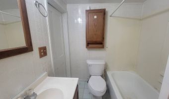2015 L St, Auburn, NE 68305