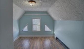 36 Lee Ave, Bridgeport, CT 06605