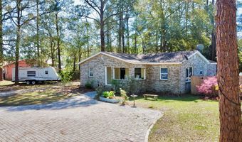 44 Chapman Rd, Apalachicola, FL 32320