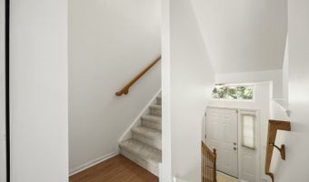 2125 W Concord Ln, Addison, IL 60101