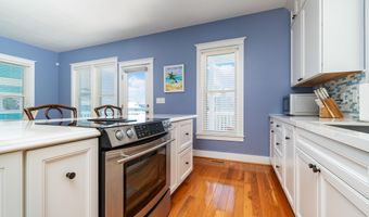 237 Sea Dreams Dr, Atlantic Beach, NC 28512