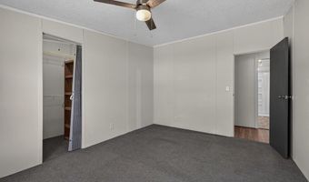 623 Barn Rd, Bonneau, SC 29431