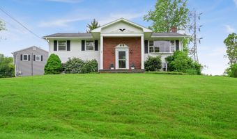 5 Woodchuck Ct, Norwalk, CT 06854