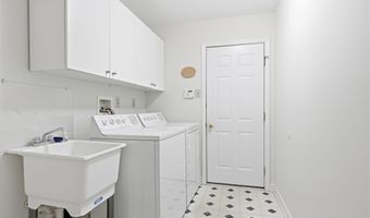 1034 GLENDEVON Dr, Ambler, PA 19002