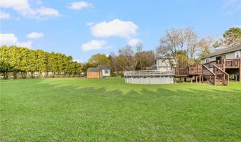 11 Nichole Ln, Coventry, RI 02816