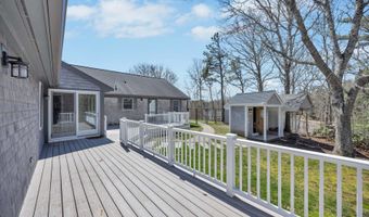 52 Clubhouse Dr, Bourne, MA 02532