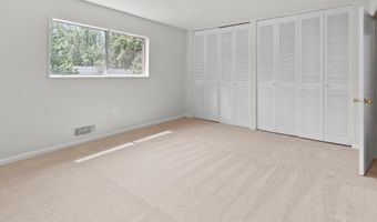 10626 WEYMOUTH St 10626, Bethesda, MD 20814
