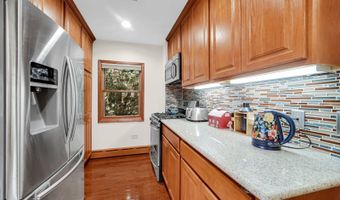 42034 N East Rd, Antioch, IL 60002