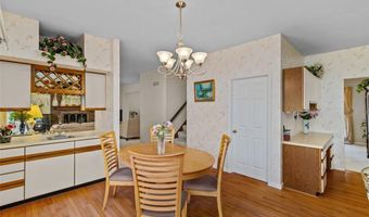 403 Arbor Glen Dr, Ballwin, MO 63021