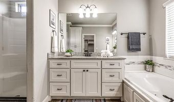5507 Nottingham Pl, Bartlesville, OK 74006