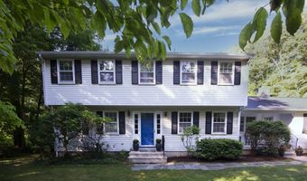 3 Deerfield Dr, Clinton, CT 06413