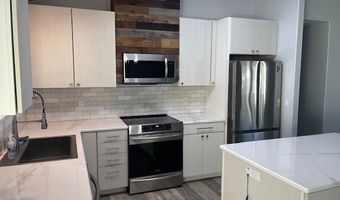 320 SOUTH St, Astoria, OR 97103
