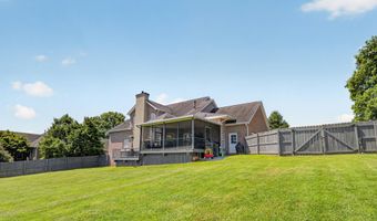 1652 Saint Ives Blvd, Alcoa, TN 37701