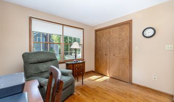 76 Country Ln, Bristol, CT 06010