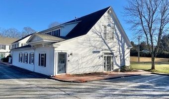 296 Country Club Rd, Avon, CT 06001