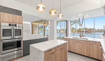 3801 NE 207th St TH6, Aventura, FL 33180