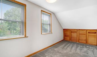 6437 HOLYOKE Dr, Annandale, VA 22003