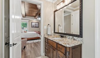 7015 Westshore Ave, Benton, AR 72019